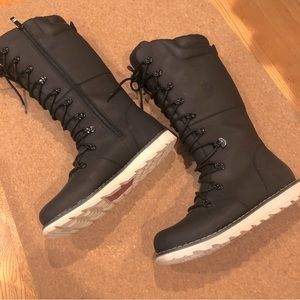 Royal Canada Tall black winter boots